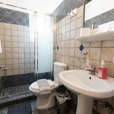 Amfitrion Apartment *